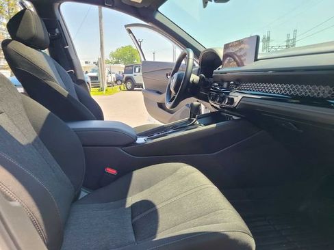Used 2025 Honda Accord Sport image 19