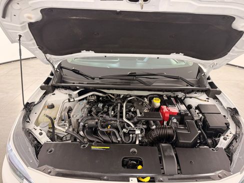 Used 2025 Nissan Sentra SR w/ SR Premium Package FWD image 35