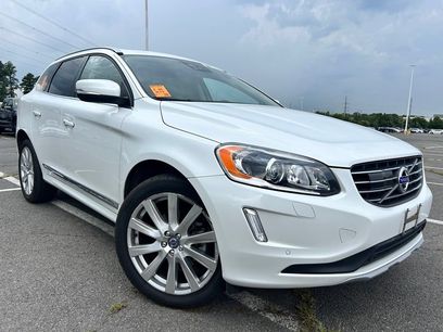 Used 2017 Volvo XC60 T6 Inscription w/ Advanced Package