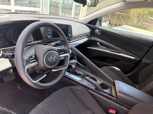 Certified 2023 Hyundai Elantra SEL FWD image 13
