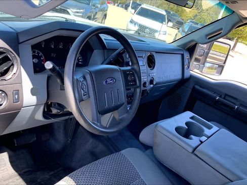 Used 2016 Ford F250 XL w/ Power Equipment Group image 15