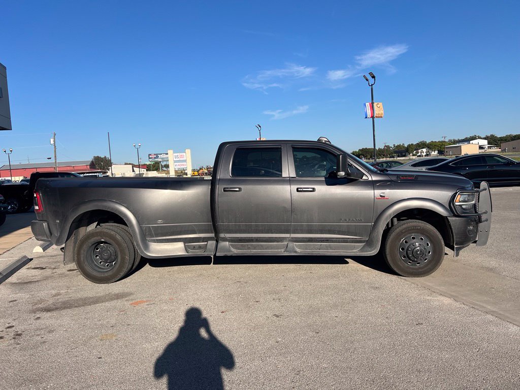 Used 2022 RAM 3500 Laramie w/ Night Edition AWD/4WD image 7