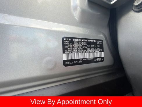 Used 2025 Mitsubishi Outlander SE AWD/4WD image 4