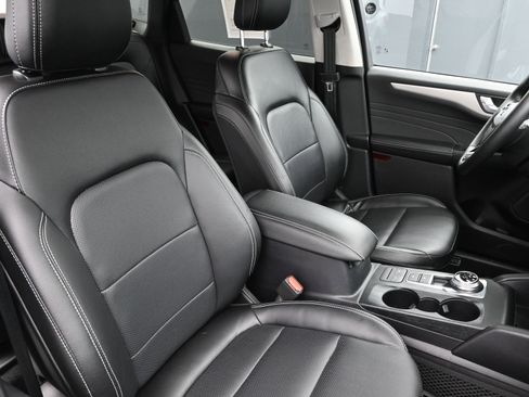 Used 2022 Ford Escape SEL image 28