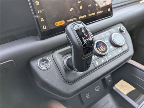 Used 2023 Land Rover Defender 110 X-Dynamic SE AWD/4WD image 12