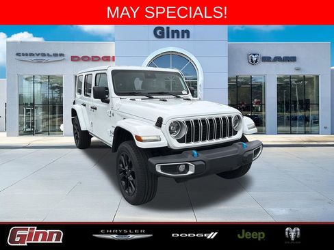 Used 2024 Jeep Wrangler Unlimited Sahara AWD/4WD image 1