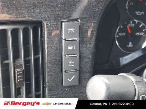 Used 2014 Chevrolet Express 1500 image 33