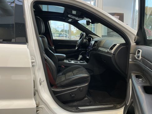 Used 2019 Jeep Grand Cherokee SRT AWD/4WD image 38