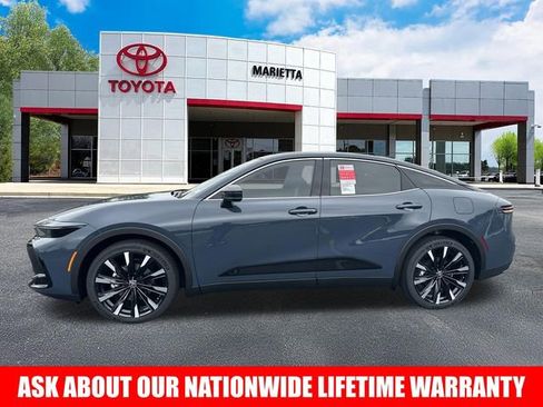 New 2026 Toyota Crown Platinum image 2