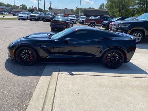 Used 2018 Chevrolet Corvette Z06 RWD image 7