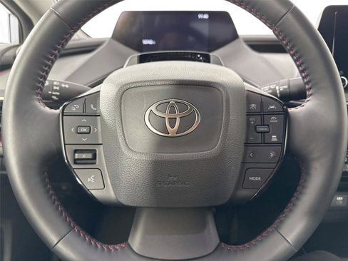 Certified 2025 Toyota Prius Plug-In Hybrid FWD image 17