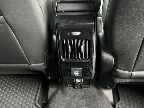 Used 2023 Jeep Compass Trailhawk image 17