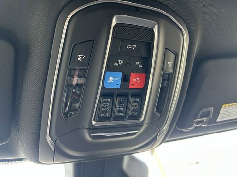 New 2025 Jeep Grand Cherokee L Limited image 26