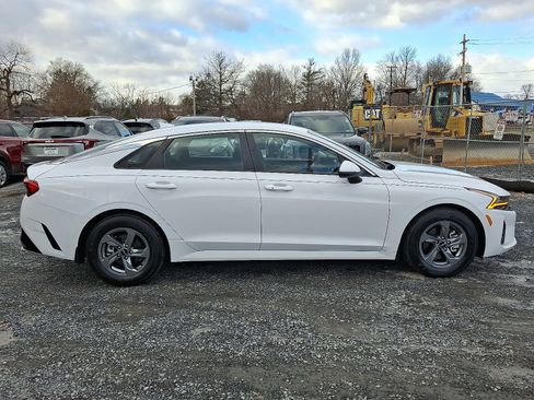 Used 2024 Kia K5 LXS image 7