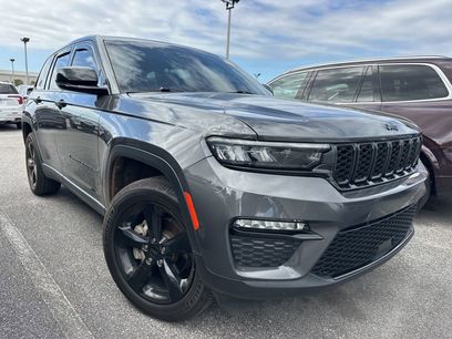 Used 2023 Jeep Grand Cherokee Limited w/ Black Appearance Package
