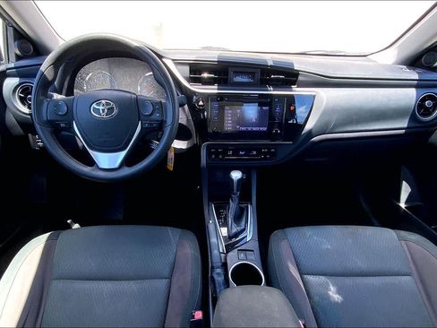 Used 2019 Toyota Corolla LE FWD image 10