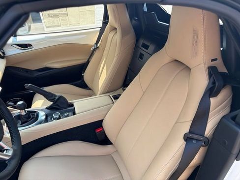 New 2026 MAZDA MX-5 Miata Grand Touring w/ Weather Package RWD image 33