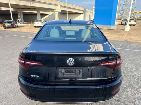 Used 2020 Volkswagen Jetta S FWD image 3