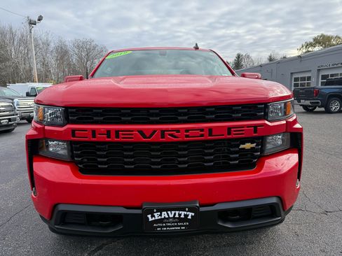 Used 2019 Chevrolet Silverado 1500 Custom w/ Custom Value Package image 3