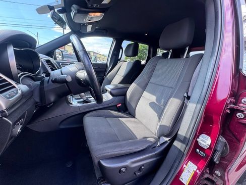 Certified 2021 Jeep Grand Cherokee Laredo AWD/4WD image 13