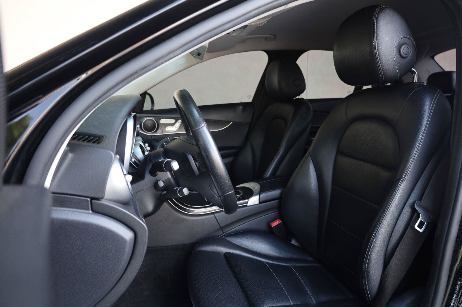 Used 2017 Mercedes-Benz C 300 4MATIC Sedan image 13