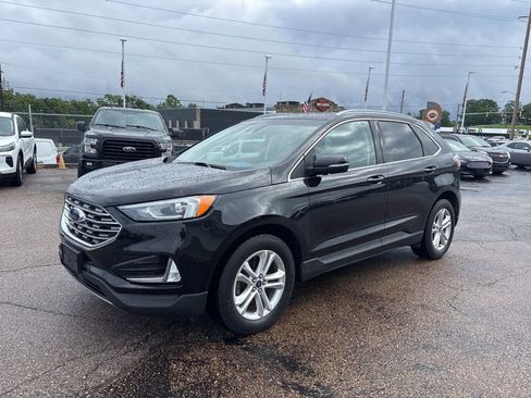 Used 2020 Ford Edge SEL w/ Convenience Package FWD image 3