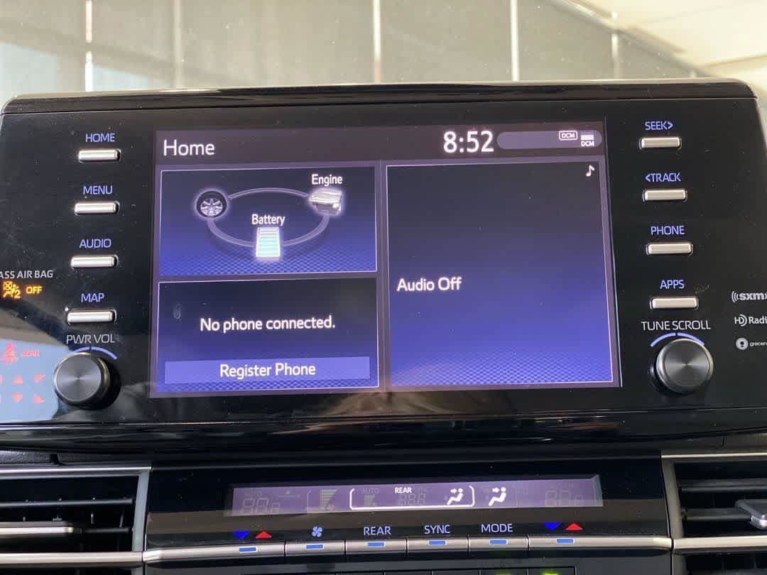 Used 2023 Toyota Sienna LE AWD/4WD image 19