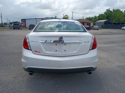 Used 2012 Lincoln MKS FWD image 4