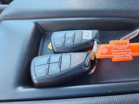 Used 2024 Chevrolet Silverado 2500 Custom w/ Custom Value Package image 48