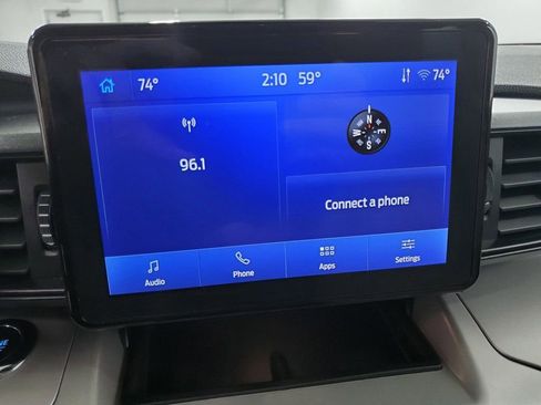 Used 2023 Ford Explorer XLT image 15