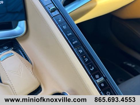 Used 2021 Chevrolet Corvette Stingray Premium Conv w/ Z51 Performance Package RWD image 21