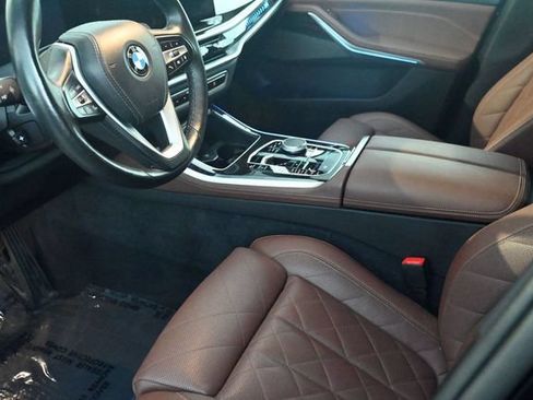 Used 2024 BMW X5 xDrive40i w/ Premium Package AWD/4WD image 24