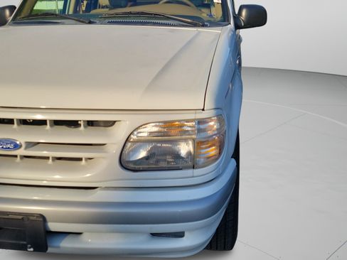 Used 1995 Ford Explorer Eddie Bauer RWD image 10