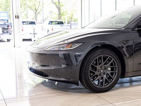 Used 2026 Tesla Model 3 RWD image 4
