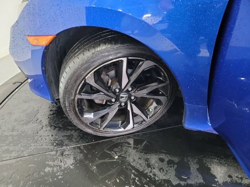 Used 2019 Honda Civic Sport image 29