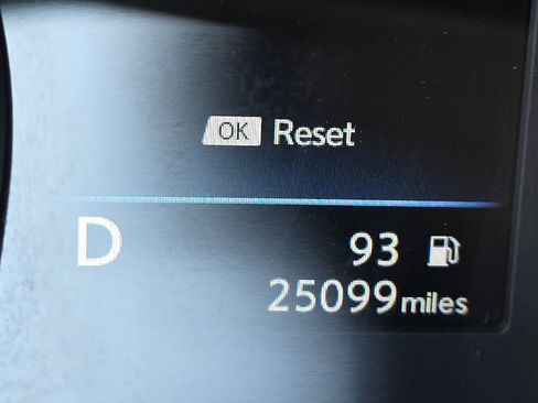 Used 2022 Nissan Rogue Sport SV image 24