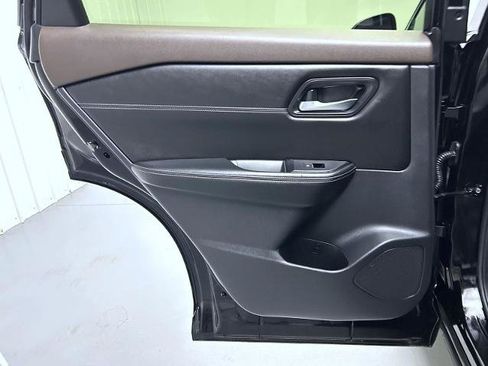 Certified 2023 Nissan Rogue SL AWD/4WD image 20