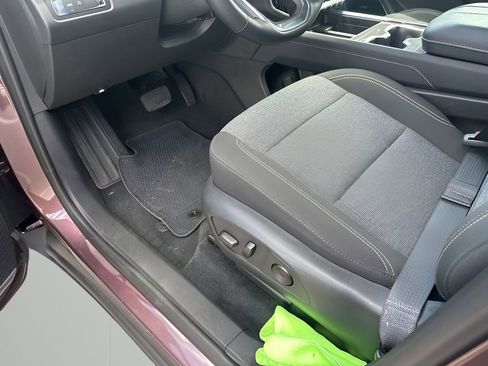 Used 2025 GMC Acadia Elevation image 28