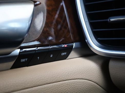 Used 2012 Porsche Panamera 4 image 39