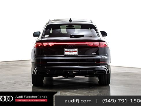 New 2026 Audi Q8 Prestige image 3