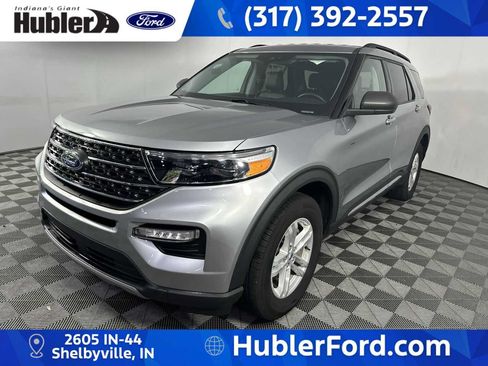 Used 2024 Ford Explorer XLT w/ Equipment Group 202A AWD/4WD image 4