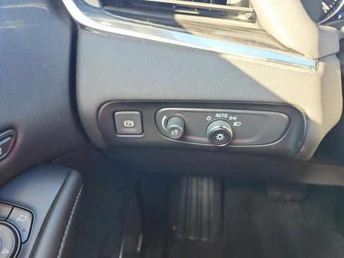 Certified 2021 Buick Enclave Avenir w/ Avenir Technology Package image 23