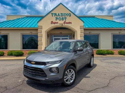 Used 2021 Chevrolet TrailBlazer LS FWD image 26