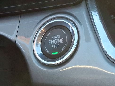 Used 2024 Chevrolet Trax LT image 23