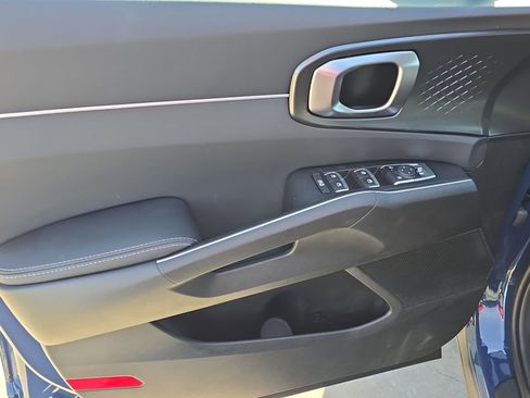 New 2026 Kia Sorento S AWD/4WD image 17