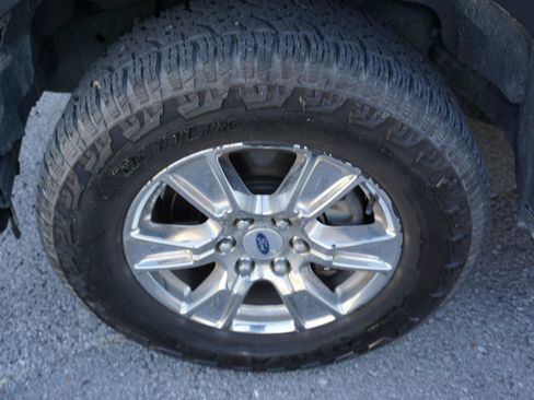 Used 2015 Ford F150 XLT w/ Equipment Group 301A Mid image 12