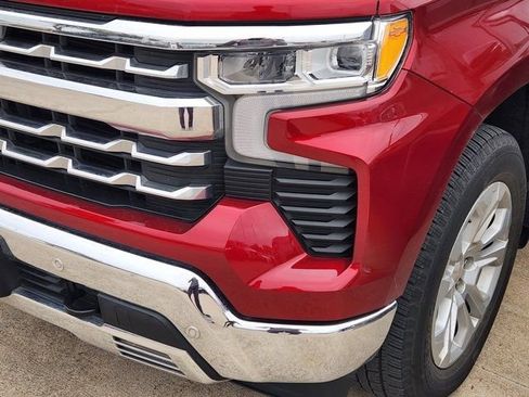 Used 2022 Chevrolet Silverado 1500 LTZ w/ LTZ Premium Package image 8