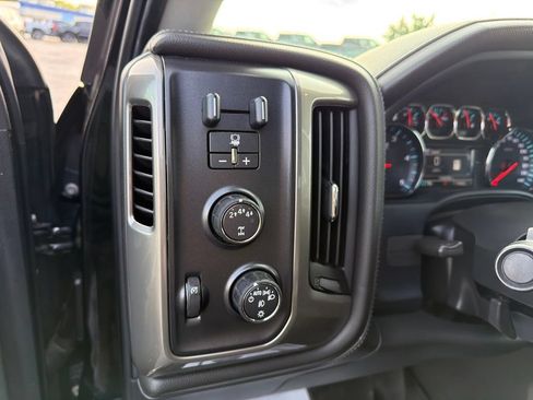 Used 2019 Chevrolet Silverado 2500 High Country w/ Duramax Plus Package AWD/4WD image 19