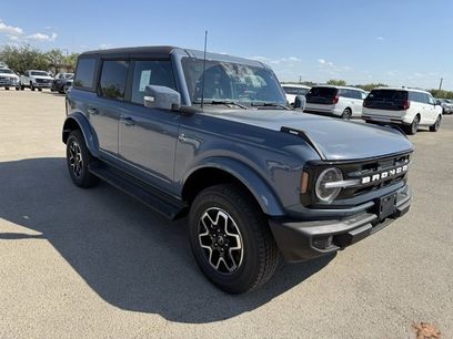 New 2025 Ford Bronco Outer Banks