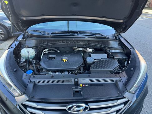 Used 2017 Hyundai Tucson SE image 30